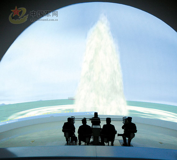 中國海軍已經(jīng)列裝高仿真艦炮模擬訓(xùn)練系統(tǒng)(圖)
