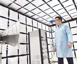 軍民融合創(chuàng)新研究院物聯(lián)網(wǎng)實(shí)驗(yàn)室通過評(píng)審