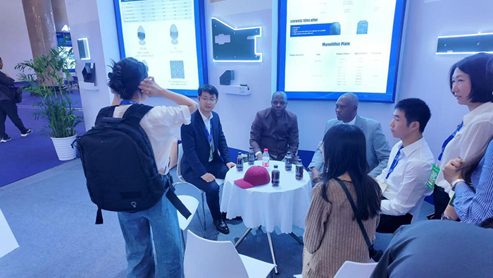 北京國際兩用先進技術裝備展成功舉辦，軍民融合創新成果引多國防務高官關注